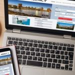 Online holiday booking tips for solo travelers