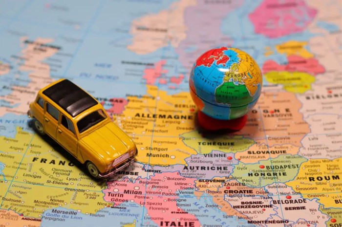 Tips for traveling on a shoestring budget